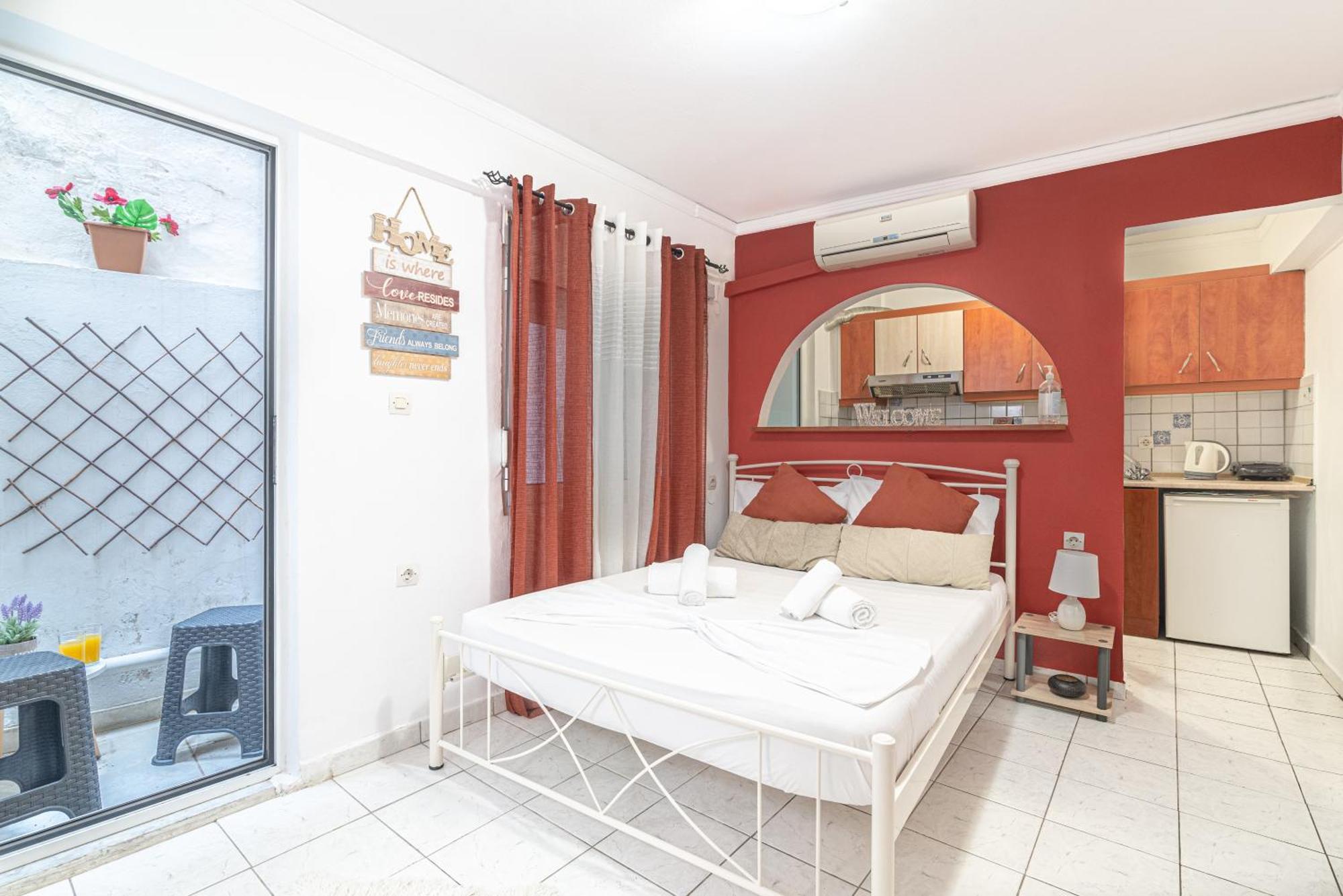 Oasis Studios In The City Centre Candia Esterno foto