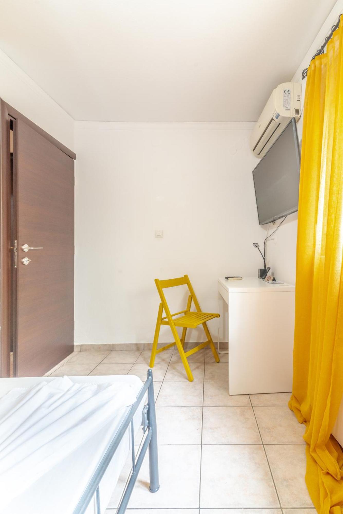 Oasis Studios In The City Centre Candia Esterno foto
