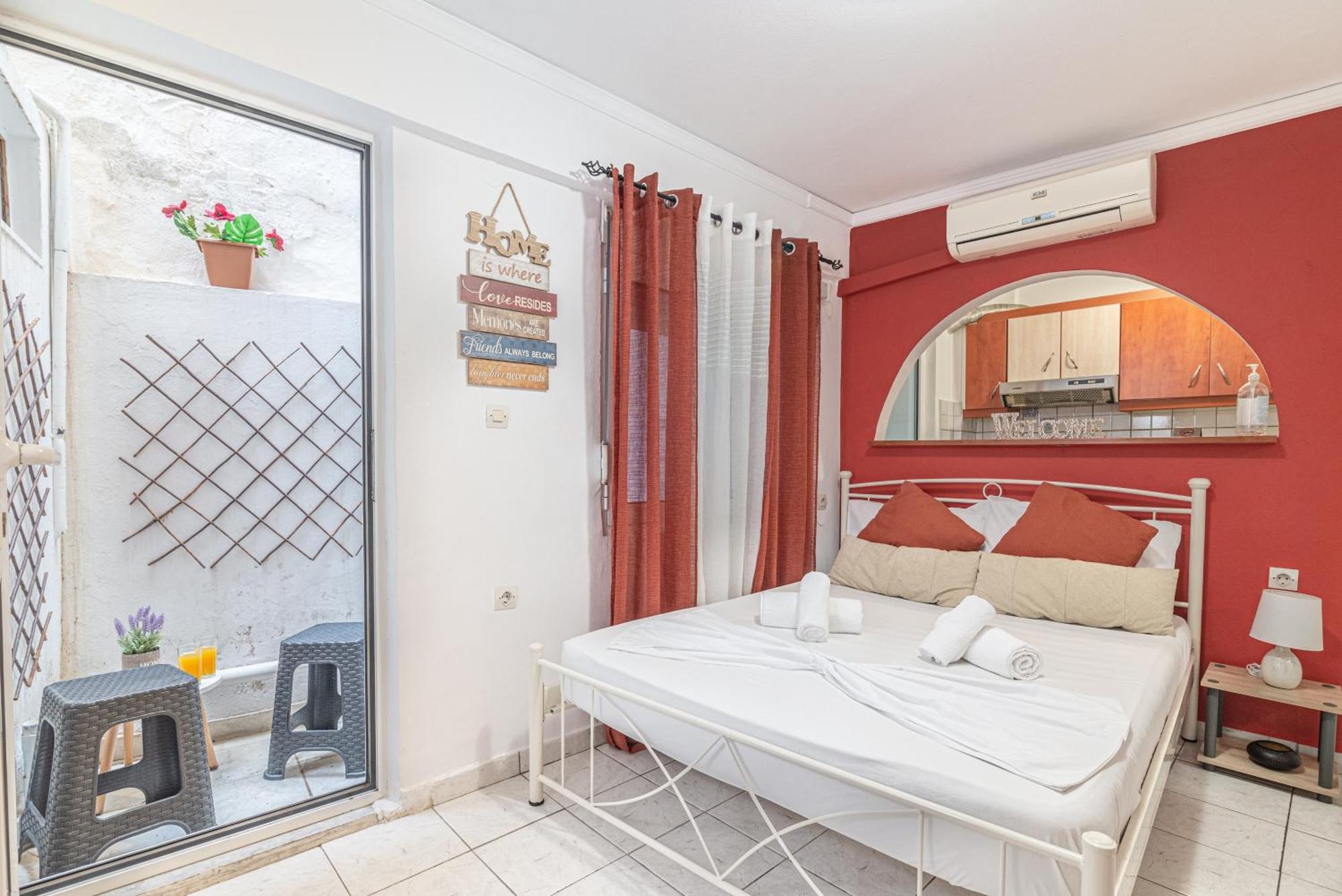 Oasis Studios In The City Centre Candia Esterno foto